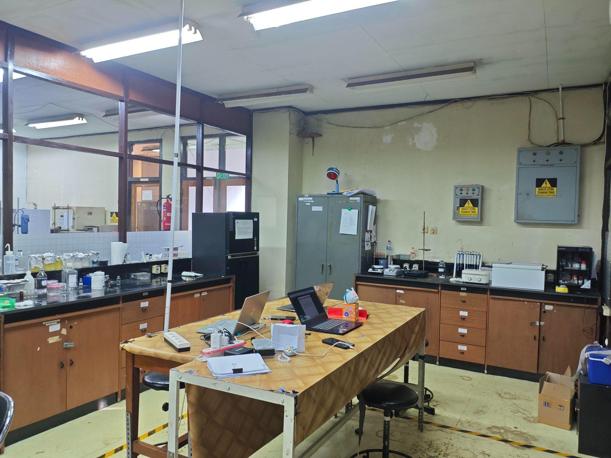 Laboratorium Kimia Analisis dan Pemisahan foto 2