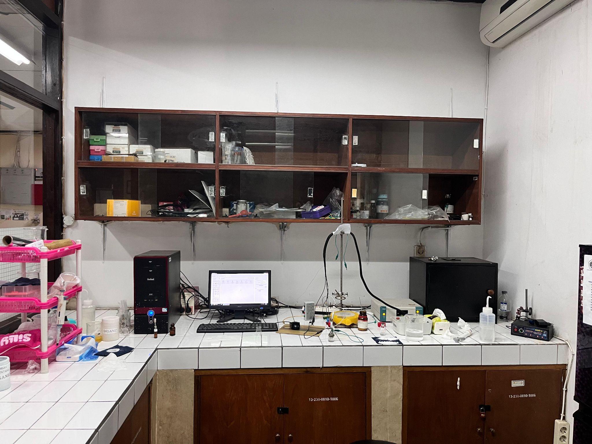 Laboratorium Kimia Analisis dan Pemisahan foto 3