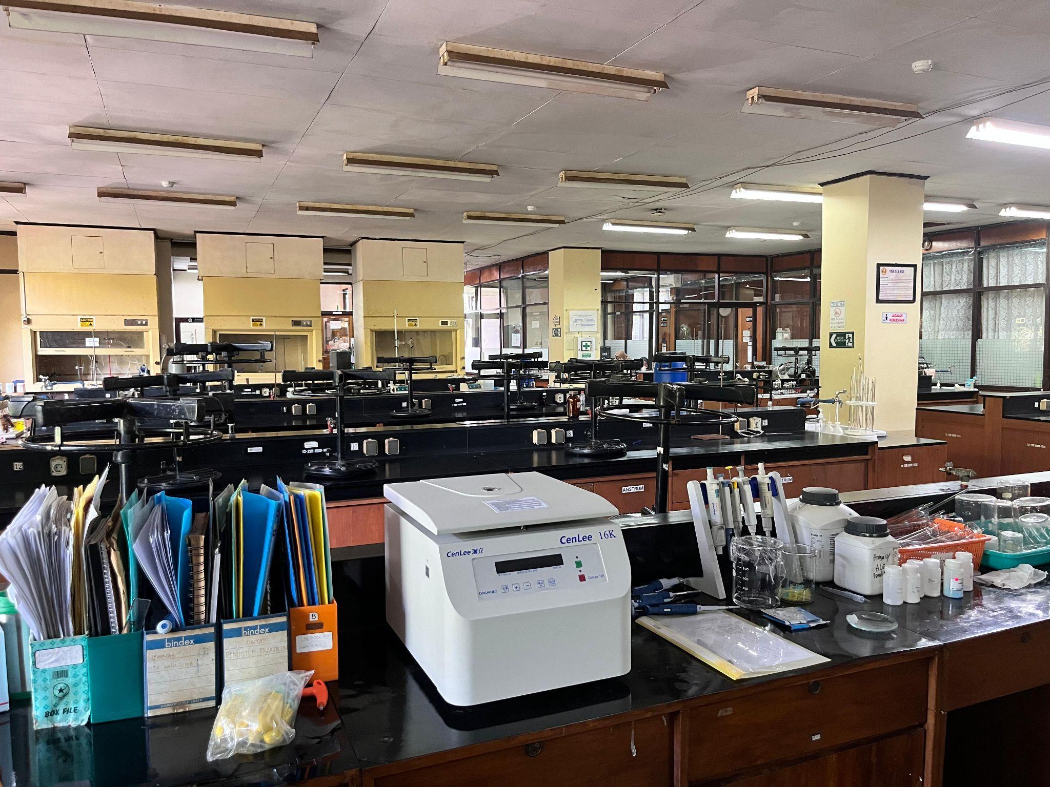 Laboratorium Kimia Analisis dan Pemisahan foto 5