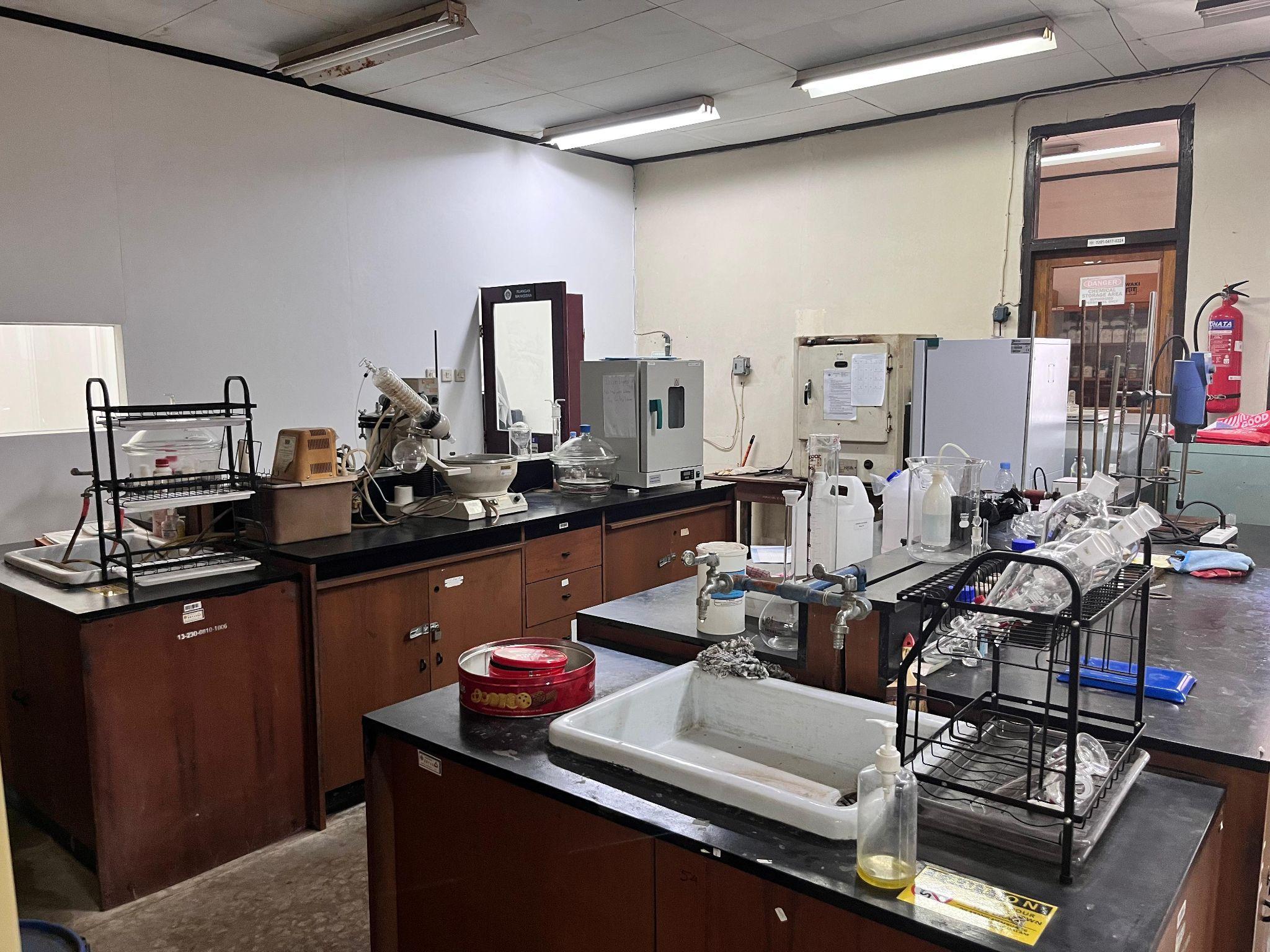 Laboratorium Kimia Analisis dan Pemisahan foto 7