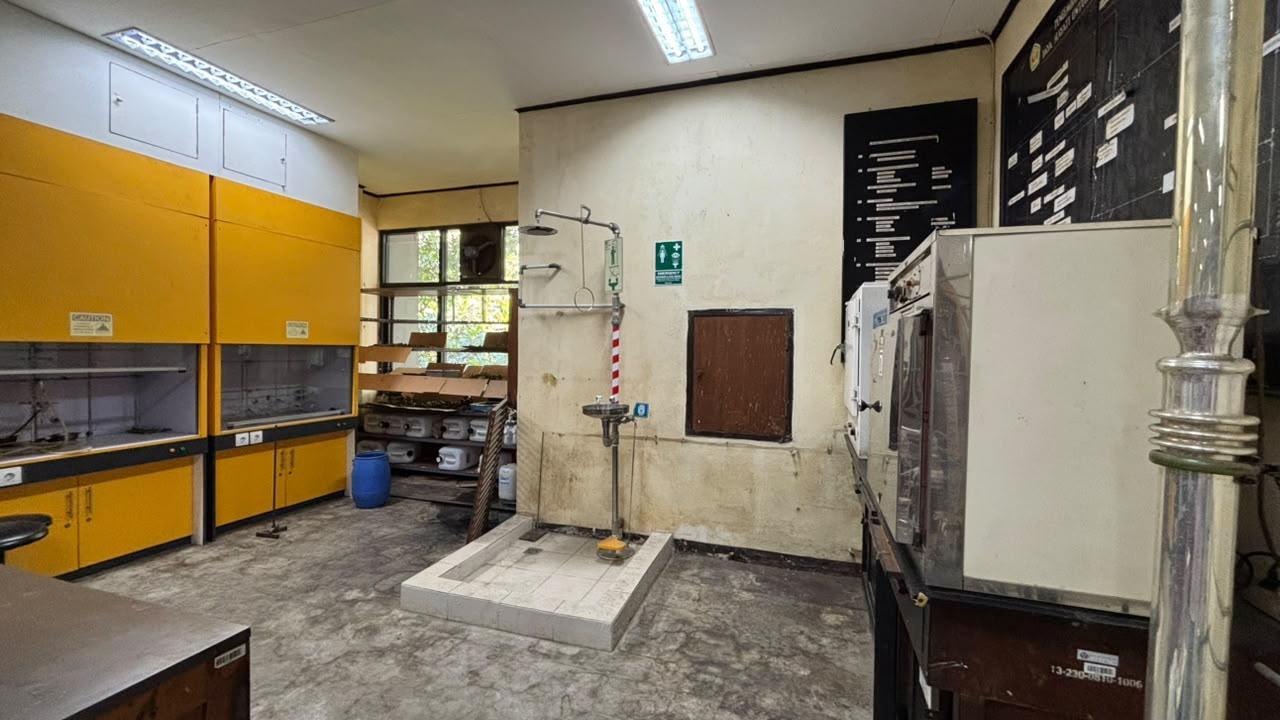 Laboratorium Kimia Bahan Alam dan Sintesis foto 3