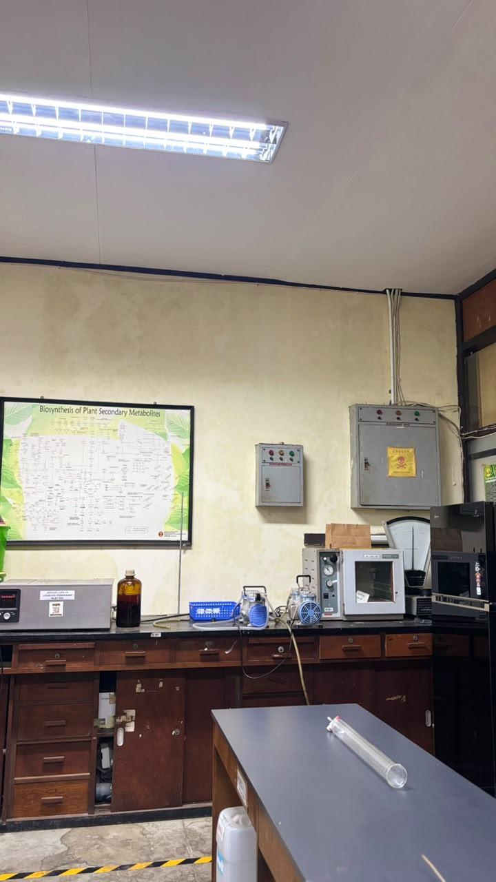 Laboratorium Kimia Bahan Alam dan Sintesis foto 8