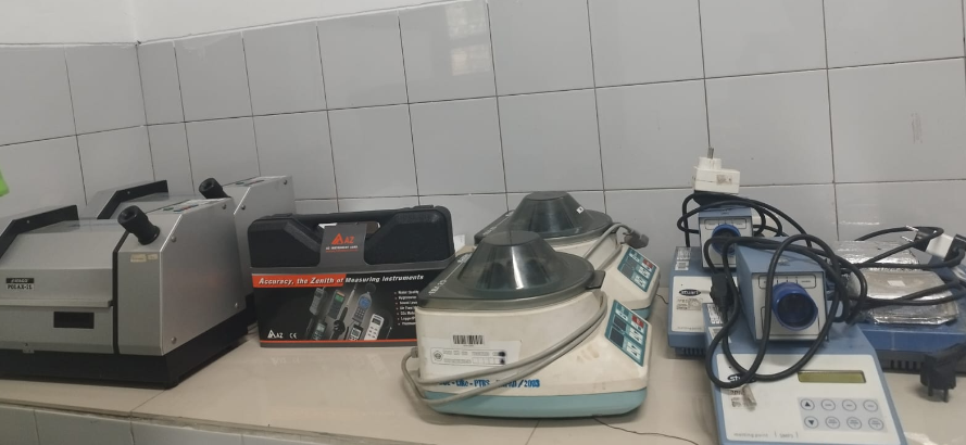 Laboratorium Kimia Dasar foto 4